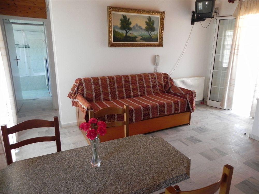 Diamanto Complex Aparthotel Karavomylos Exterior photo